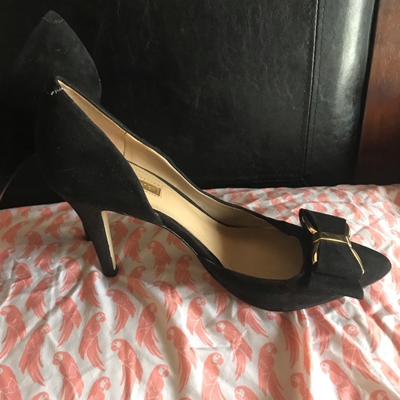 Shoes - Picture 4 of 8